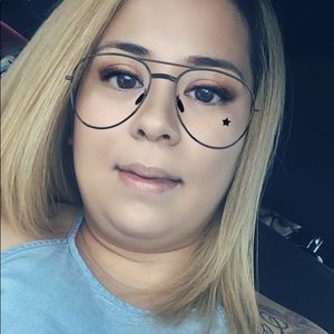 Meet your Posher, Brittney